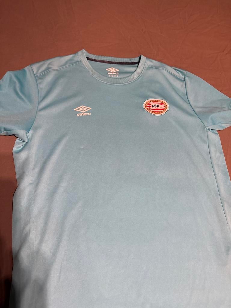 Umbro Shirt - Maat L, Ophalen of Verzenden, Zo goed als nieuw, Maat 52/54 (L)