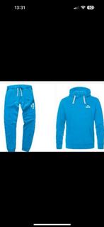 Gezocht: Nieuw jogging pak KLM code 0 maat S, Kleding | Dames, Blauw, Nieuw, Ophalen of Verzenden, Maat 36 (S)