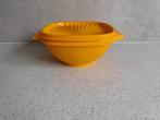 Tupperware Servalierbowl 15,5 cm. Geel, Ophalen of Verzenden, Zo goed als nieuw, Geel, Bak of Kom