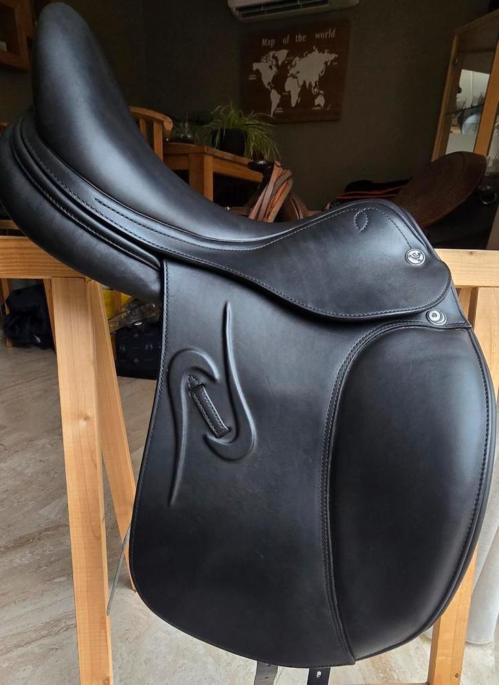 Dressuurzadel Prestige Venus Luxe, Dieren en Toebehoren, Paarden en Pony's | Zadels, Zo goed als nieuw, Dressuur, Ophalen