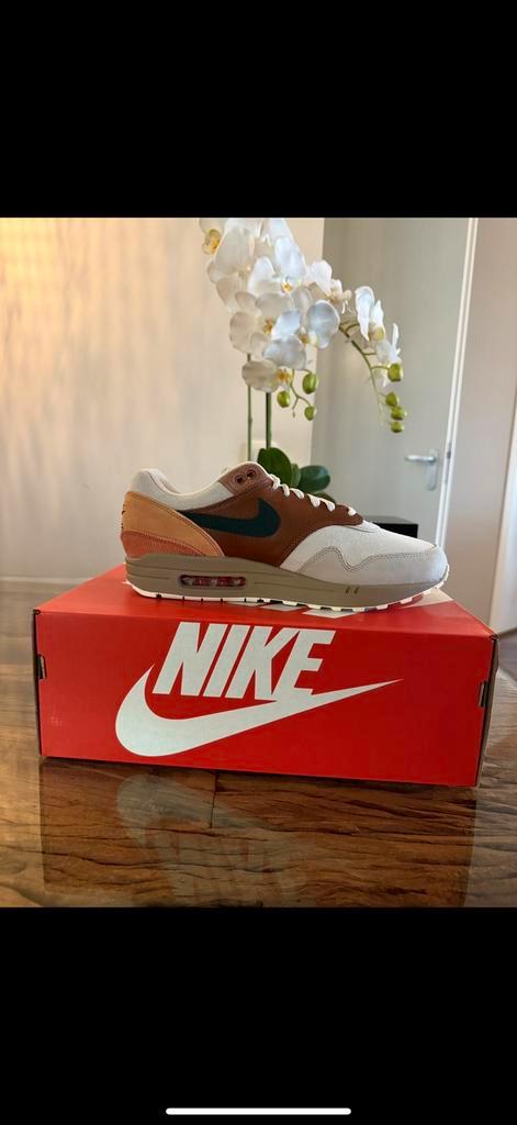 Nike Air Max 1 Amsterdam 43, Kleding | Heren, Schoenen, Nieuw, Overige kleuren, Ophalen of Verzenden