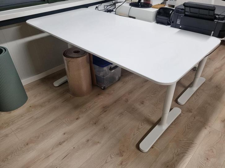 IKEA BEKANT bureau wit 160x80, Huis en Inrichting, Bureaus, Gebruikt, Bureau, In hoogte verstelbaar, Ophalen