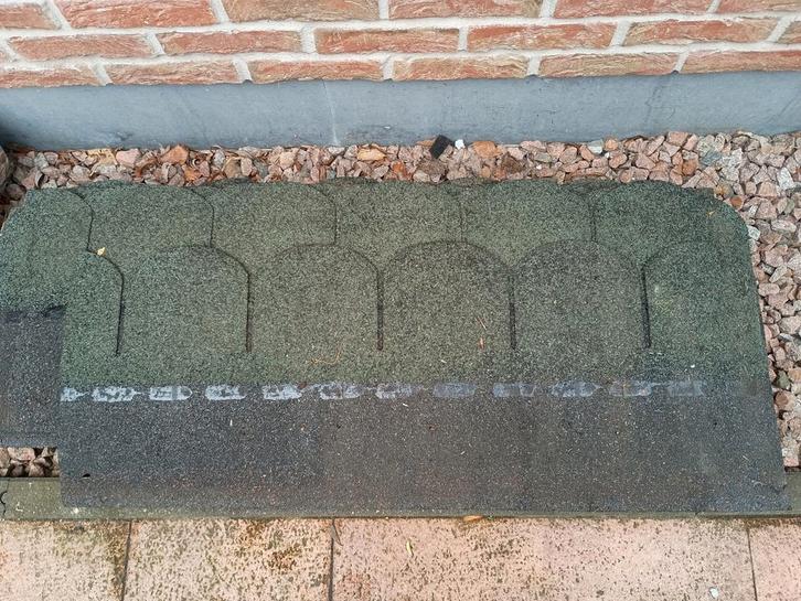 Dakshingles bitumen beverstaart groen-zwart, Doe-het-zelf en Verbouw, Dakpannen en Dakbedekking, Zo goed als nieuw, Dakleer, Overige materialen