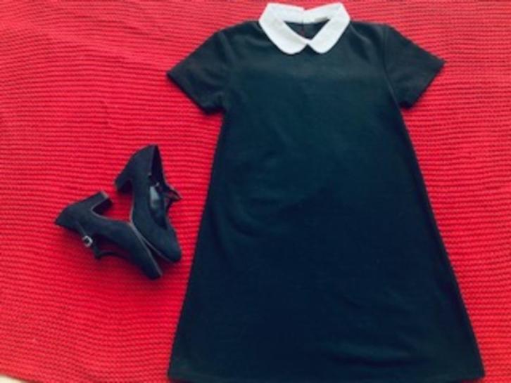 Schattige Zwarte jurk met Peter Pan kraag van Zara mt. 152, Kinderen en Baby's, Kinderkleding | Maat 152, Zo goed als nieuw, Meisje