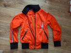 oranje vest / jasje met nummer 10 op achterkant maat 116, Ophalen, Zo goed als nieuw, Jongen, Jas