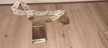 Gouden Portomonnee/Telefoontasje met Brede Band beschikbaar voor biedingen