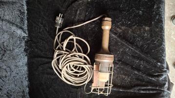 Hele Oude Looplamp. beschikbaar voor biedingen