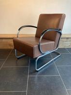 Twee Gispen 407 fauteuils, chroom, donkerbruin leder, Huis en Inrichting, Fauteuils, Design, 75 tot 100 cm, Zo goed als nieuw