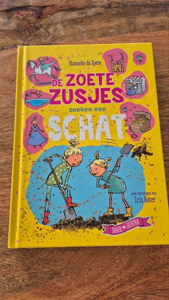 Hanneke de Zoete - De Zoete Zusjes zoeken een schat, Boeken, Kinderboeken | Jeugd | onder 10 jaar, Zo goed als nieuw, Fictie algemeen