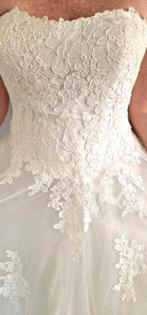 Prachtige witte trouwjurk met kanten details (44/46/48), Trouwjurk, Wit, Ophalen of Verzenden, Onbekend