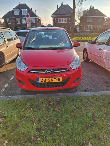 Hyundai i10 1.1 I 5DR 2011 Rood beschikbaar voor biedingen