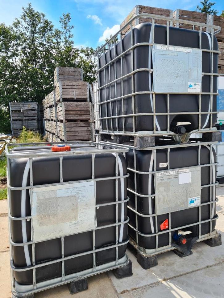 Te koop zwarte ibc container 1000 liter vaten SCHOON, Tuin en Terras, Regentonnen, Nieuw, Kunststof, 150 liter of meer, Met kraantje