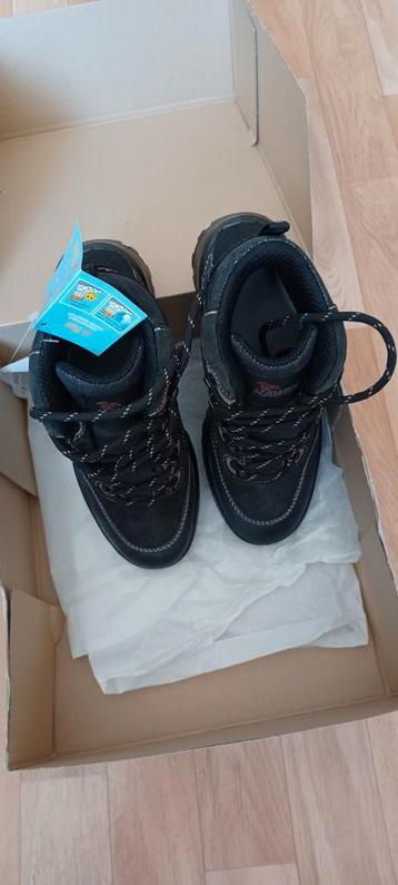 Hawks wandelschoenen beschikbaar voor biedingen