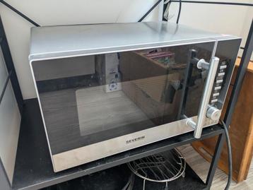 Severin combi magnetron en oven beschikbaar voor biedingen