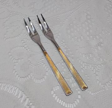 2 vleesvorkjes, vergulde accenten  beschikbaar voor biedingen