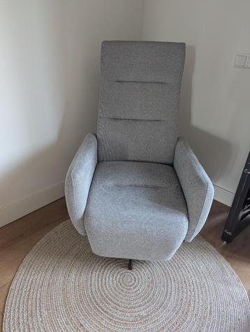 Reclining armchair / fauteuil beschikbaar voor biedingen