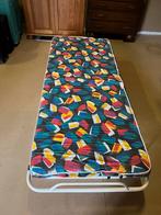 Opklapbed / Logeerbed, Tuin en Terras, Ligbedden, Ophalen, Gebruikt, Metaal, Inklapbaar