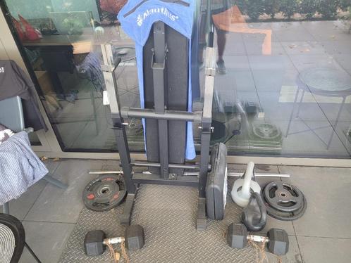 inklapbare fitness bank met gewichten, Sport en Fitness, Fitnessmaterialen, Gebruikt, Fitnessbank, Armen, Borst, Rug, Ophalen