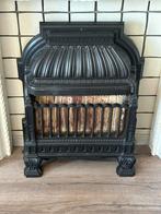 Antieke Kachel - Prachtige Decoratie, Huis en Inrichting, Haarden, Ophalen, Gebruikt, Vrijstaande haard, Gashaard