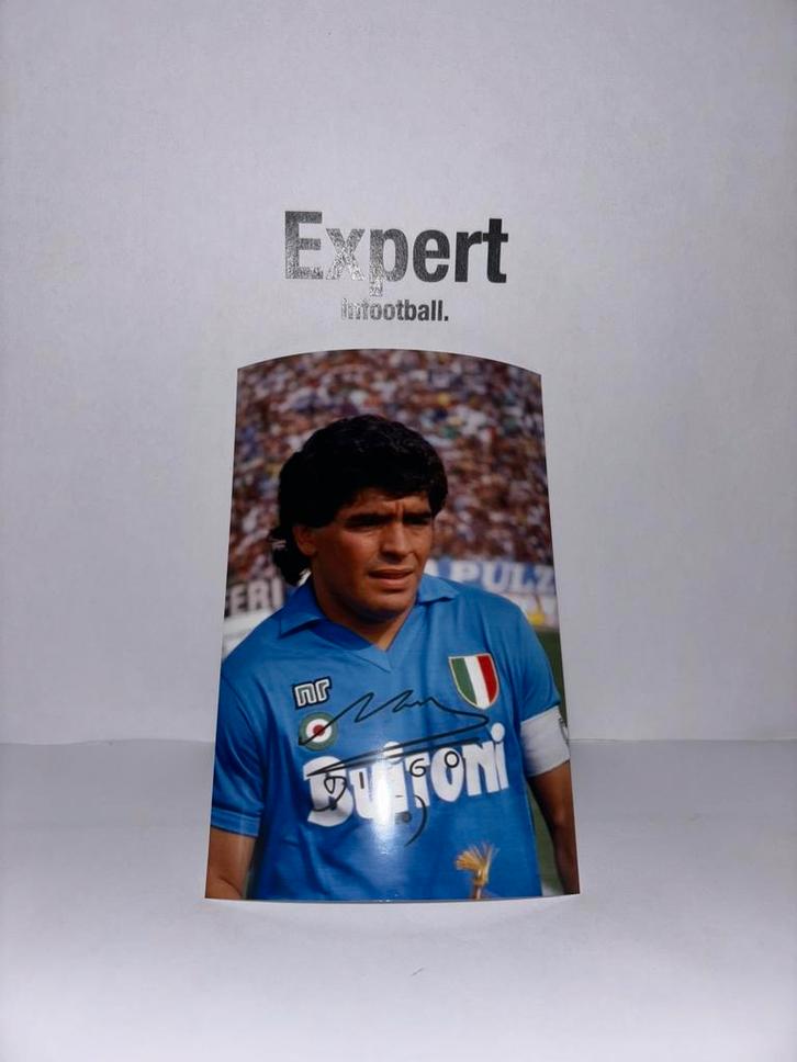 Maradona gesigneerde foto - Napoli, Verzamelen, Sportartikelen en Voetbal, Nieuw, Spelerskaart, Buitenlandse clubs, Ophalen of Verzenden