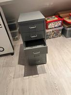 2 Stalen Kastjes op Wieltjes, Huis en Inrichting, Kasten | Roldeurkasten en Archiefkasten, Ophalen, Minder dan 50 cm, Gebruikt