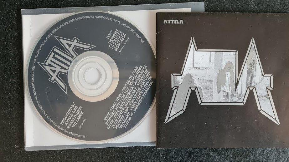 Atilla - Eigen beheer CD GESIGNEERD!!, Cd's en Dvd's, Cd's | Rock, Zo goed als nieuw, Rock-'n-Roll, Ophalen of Verzenden