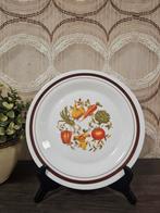 Vintage Arcopal borden afbeelding groente retro servies, Arcopal, Ophalen of Verzenden, Bord(en), Overige stijlen