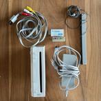 Nintendo Wii met spellen, stuurtjes en wii balance board, Ophalen, Gebruikt, Met 3 controllers of meer, Met games