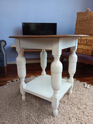 Superleuke brocante, shabby chique salontafel beschikbaar voor biedingen