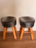 2 Nieuwe Poefjes met Houten Poten, Huis en Inrichting, Stoelen, Ophalen, Twee, Nieuw, Grijs