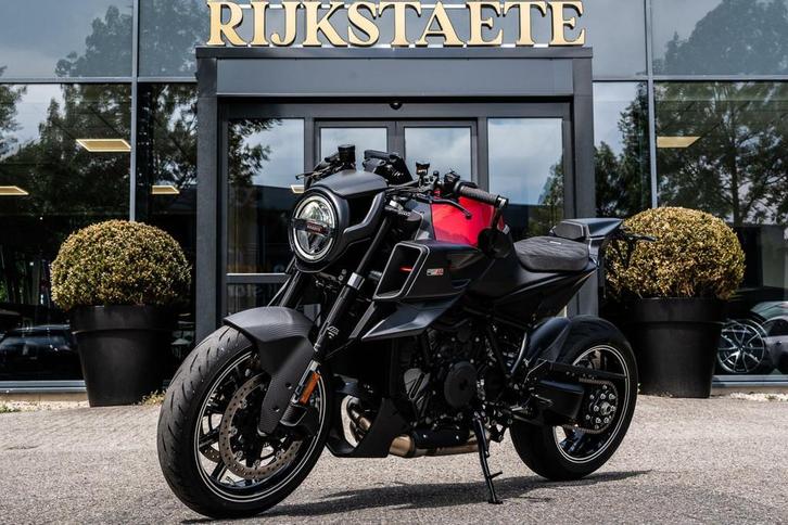 KTM BRABUS 1300 SuperDuke GT ABS|CARBON|CRUISE CTRL|INCL BTW, Motoren, Motoren | KTM, Bedrijf, Naked bike, meer dan 35 kW, ABS