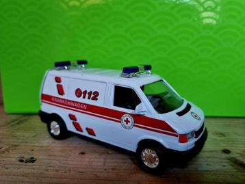 Transprter VW T4 Ambulance Schaalmodel (1:43) Jaren 90/2000 beschikbaar voor biedingen