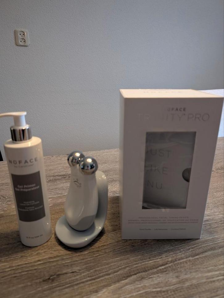 Nuface Trinity pro, Sieraden, Tassen en Uiterlijk, Uiterlijk | Gezichtsverzorging, Zo goed als nieuw, Gehele gezicht, Ophalen