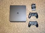 Playstation 4 500GB - 2 controllers + laadstation - 2 games, Met 2 controllers, Ophalen of Verzenden, Zo goed als nieuw, Slim