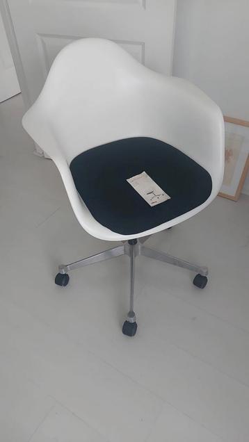 Originele Aemes Vitra PACC bureau stoel - Wit beschikbaar voor biedingen