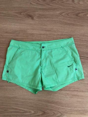 Nike korte broek /sport shorts Lima groen maat M beschikbaar voor biedingen