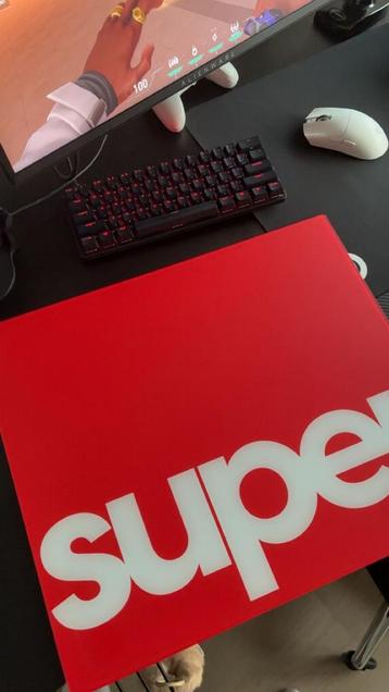 Superglide XL Mousepad – Red “Super” Edition (Like New) beschikbaar voor biedingen