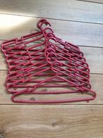Rood Kledinghangers - Set van 10, Kleding | Dames, Kledinghangers, Ophalen, Zo goed als nieuw, Kunststof, Kinderen en Volwassenen