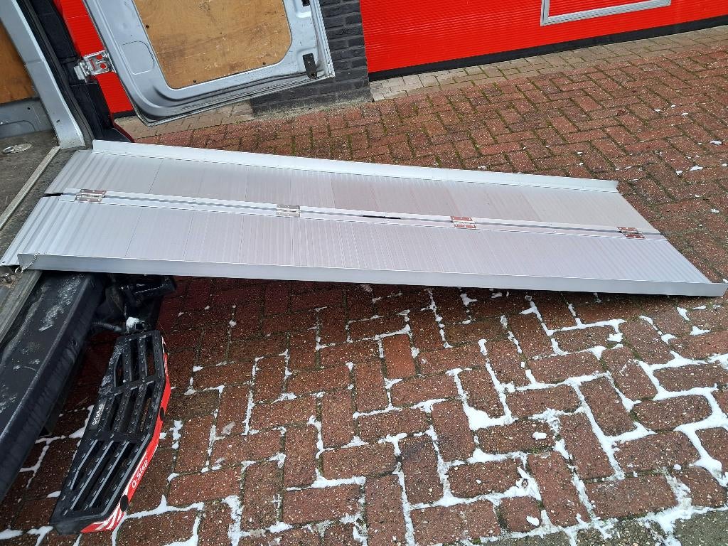 Mooie nieuwe lange Oprijplaat, Oprijplaten, voor scootmobiel, Diversen, Verpleegmiddelen, Nieuw, Ophalen