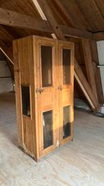 Anieke worstendroogkast, Ophalen