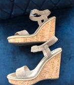Piure sandaaltjes beige 39, Beige, Ophalen of Verzenden, Zo goed als nieuw, Schoenen met hoge hakken