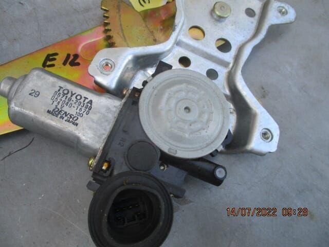 Raammotor links achter Corolla Verso (E12), Auto-onderdelen, Ruiten en Toebehoren, Toyota, Gebruikt, Ophalen of Verzenden