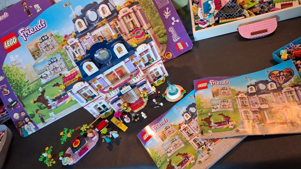 Lego friends hotel 41684, Ophalen of Verzenden, Zo goed als nieuw