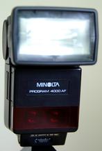 Minolta Program 4000AF 4000 flitser voor 7000 / 5000 / 9000, Ophalen of Verzenden, Gebruikt, Overige merken, Kantelbaar
