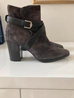 Tods laarsjes 38.5 zgan, Kleding | Dames, Schoenen, Bruin, Lage of Enkellaarzen, Ophalen of Verzenden, Zo goed als nieuw