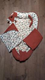 Babynestje met 2 speeltjes en 2 dekentjes, Ophalen of Verzenden, Gebruikt