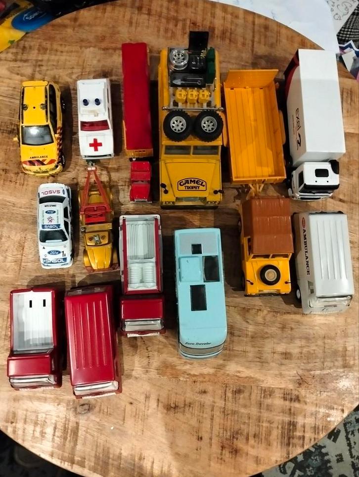 Partij modelauto's/ model auto's,13 stuks, Hobby en Vrije tijd, Modelauto's | Overige schalen, Ophalen