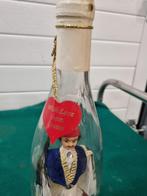 -	Pop in fles souvenir griekenland vintage, Verzamelen, Poppen, Ophalen of Verzenden