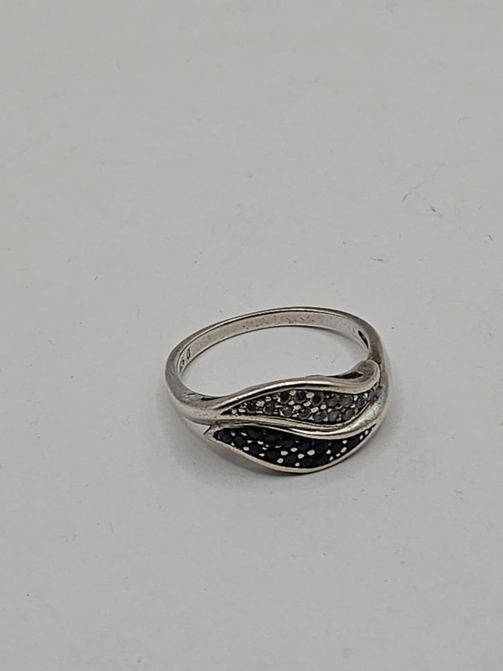 Zilveren ring 925 met steentjes, maat 18,5, Sieraden, Tassen en Uiterlijk, Ringen, Gebruikt, Dame, 18 tot 19, Zilver, Zilver, Met edelsteen