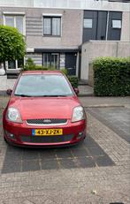 FinalPrice! Ford Fiesta 1.6, 5 doors, met trekhaak, APK 2026, Ophalen of Verzenden, Gebruikt